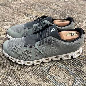 On Cloud 5 Womens 9.5 Running Shoes Sage Green Gray CloudTec Swiss Engineering